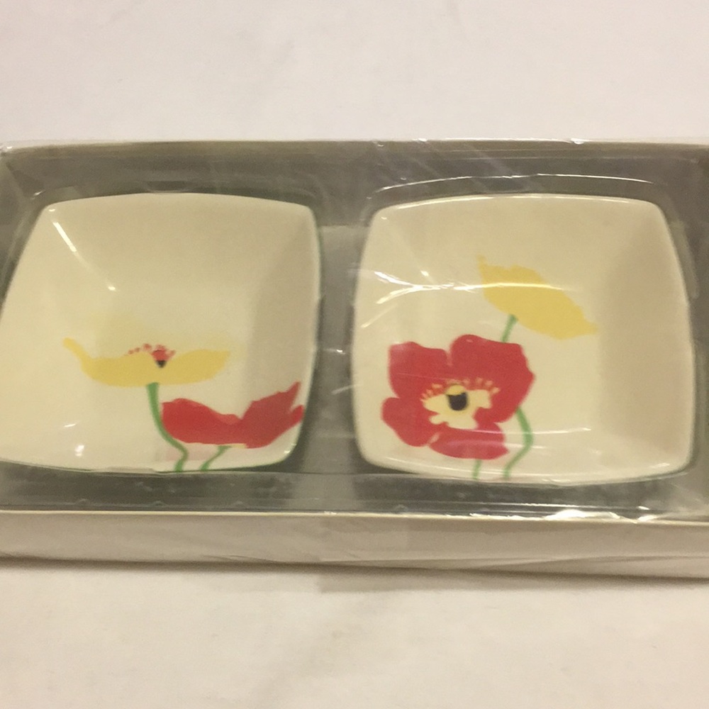 Metro Garden set of 2 Ceramic Candy Dishes. NEW